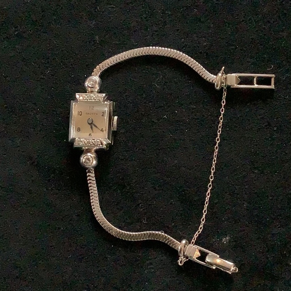 Vintage Art Deco Bracre 14kt white gold watch  VS-2 Diamonds. Stunning no work